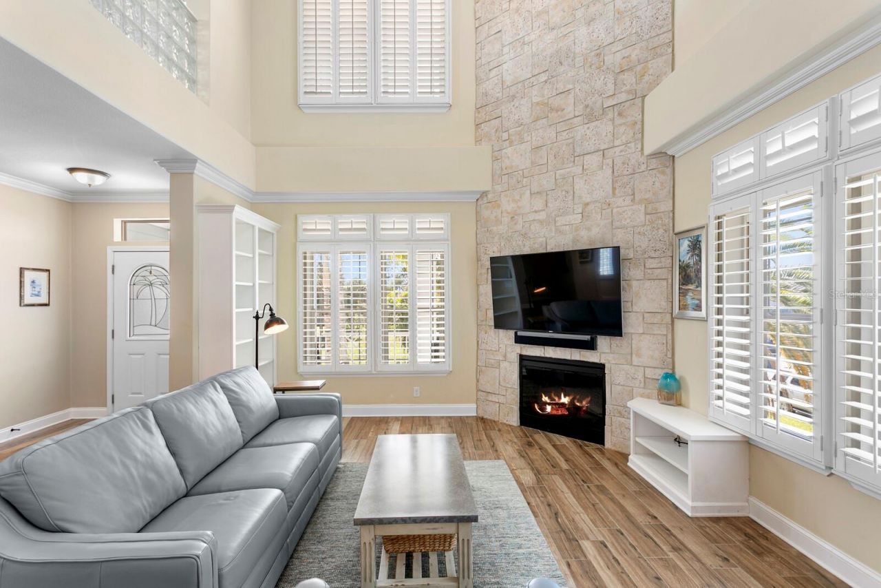 117 6th Street, Belleair Beach, FL 33786 Photo