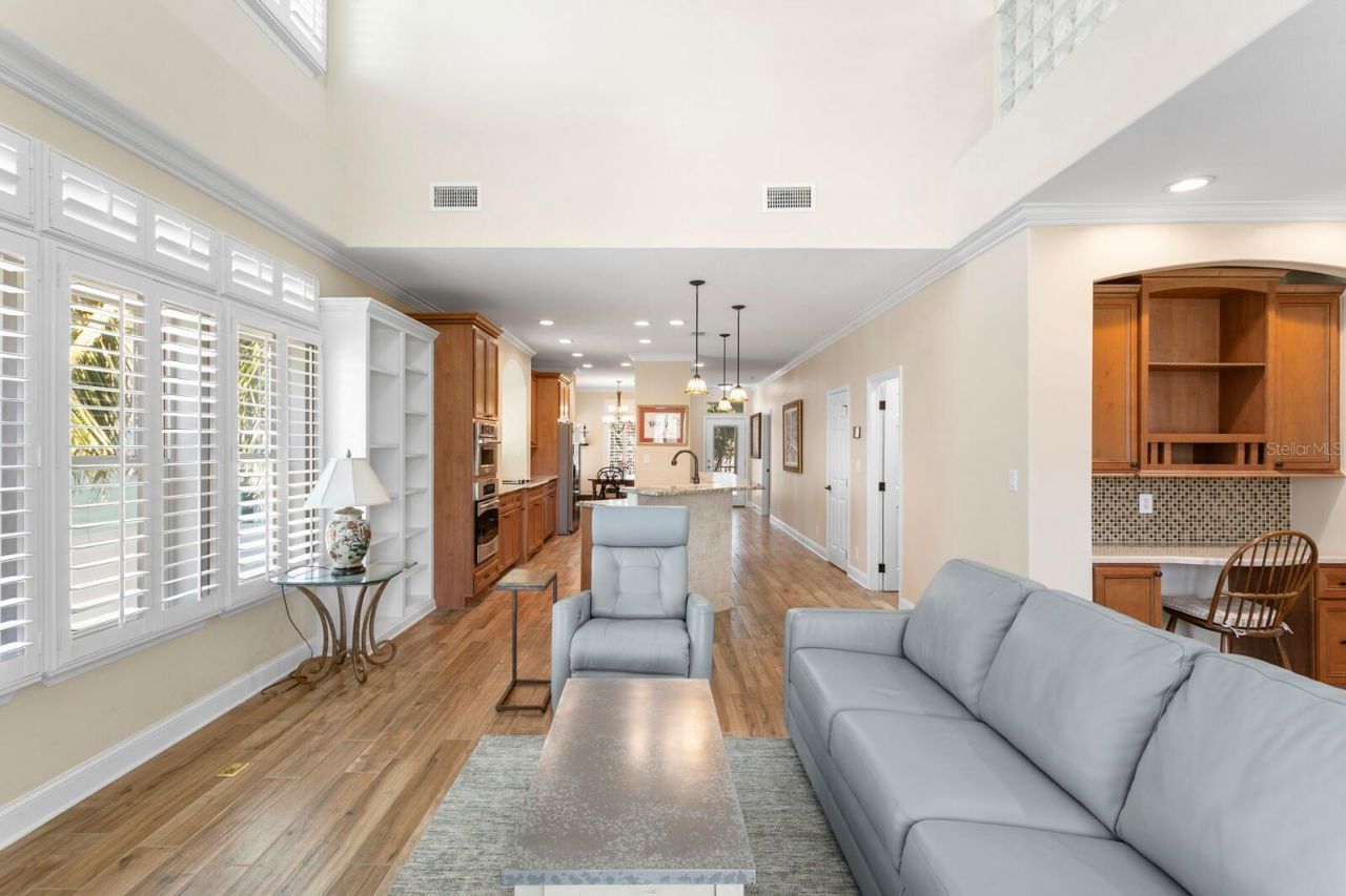 117 6th Street, Belleair Beach, FL 33786 Photo