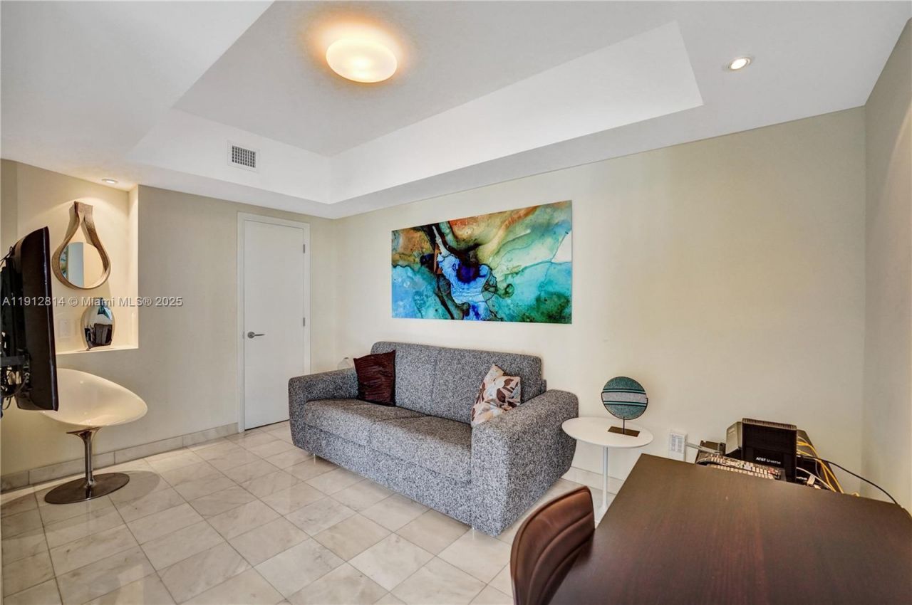 20281 E Country Club Dr, Unit 607, Aventura, FL 33180 Photo