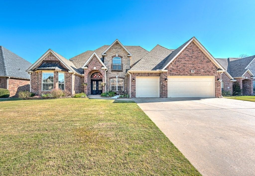 305 SE Fullerton Street, Bentonville, AR 72712 Main Photo