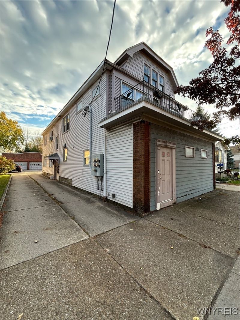 1311 Walden Avenue, Buffalo, NY 14211 Main Photo