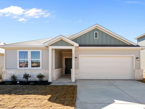 2121 Maestro Drive, Seguin, TX 78155