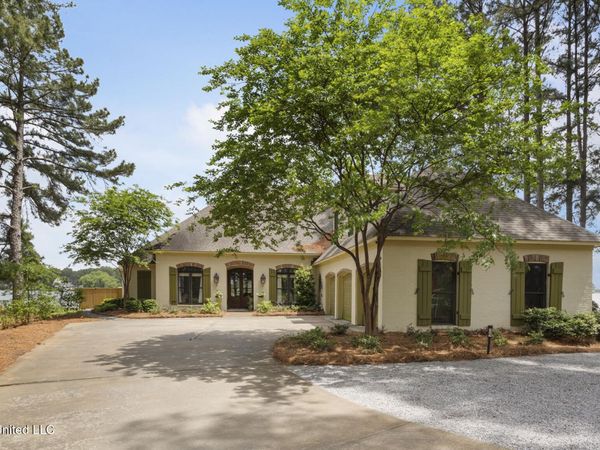 130 Northshore Point, Madison, MS 39110
