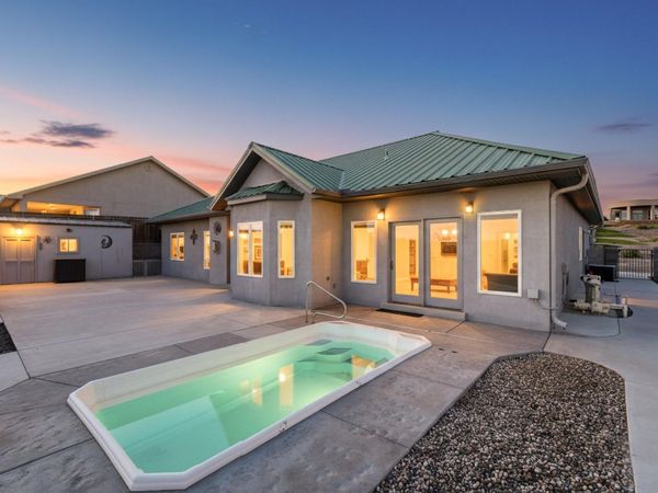 6812 Nagoya Road NE, Rio Rancho, NM 87144