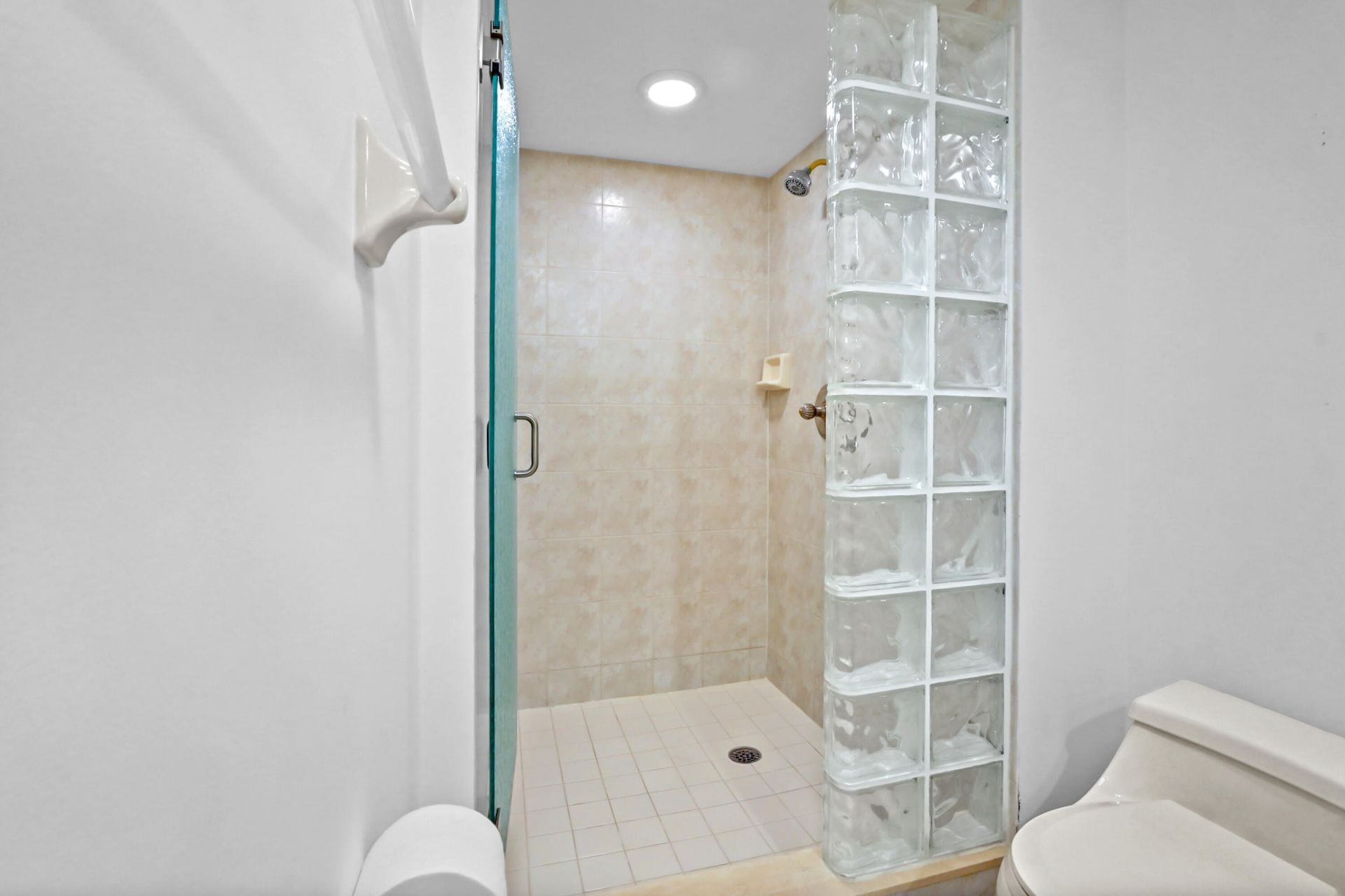 1200 Marine Way, Unit 403, North Palm Beach, FL 33408 Photo