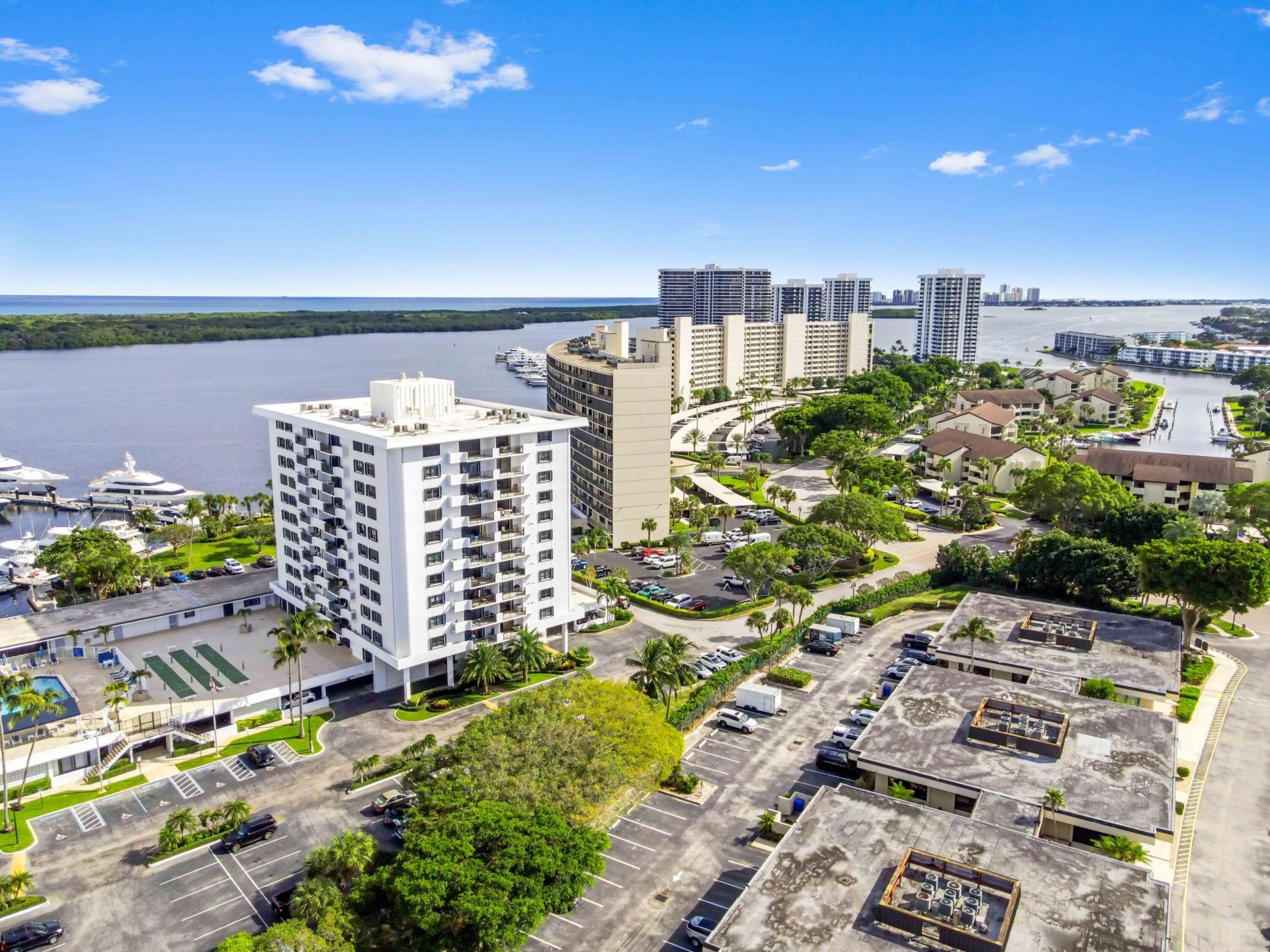 1200 Marine Way, Unit 403, North Palm Beach, FL 33408 Photo