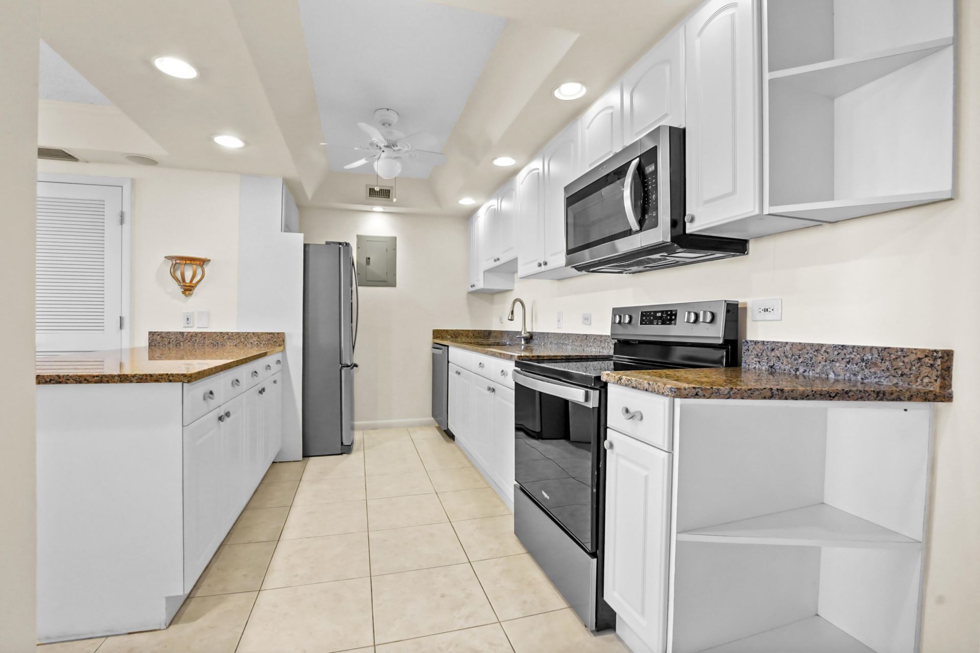 1200 Marine Way, Unit 403, North Palm Beach, FL 33408 Photo