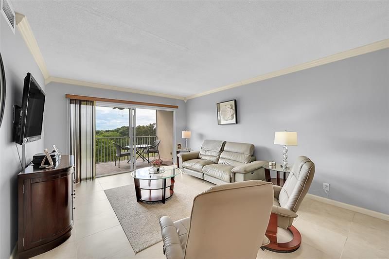 3100 N Palm Aire Dr, Unit 606, Pompano Beach, FL 33069 Photo