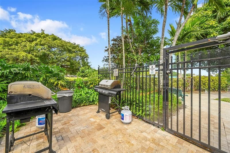 3100 N Palm Aire Dr, Unit 606, Pompano Beach, FL 33069 Photo