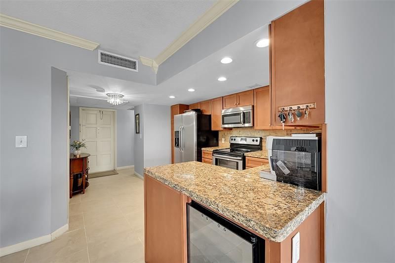 3100 N Palm Aire Dr, Unit 606, Pompano Beach, FL 33069 Photo