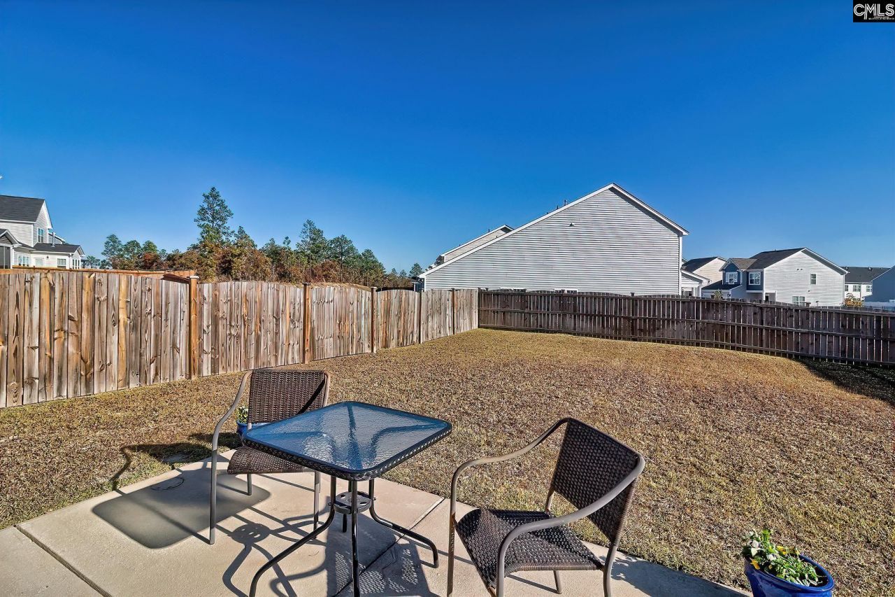 1063 Ashcroft Circle Photo 4