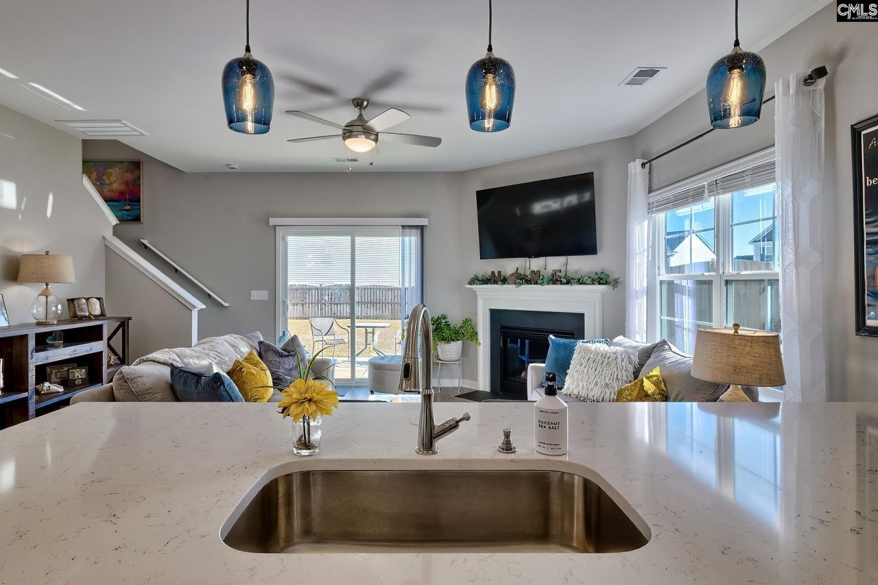 1063 Ashcroft Circle Photo 8