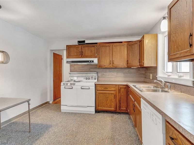 5876 Woodhill Street, Perry, OH 44077 Photo 15