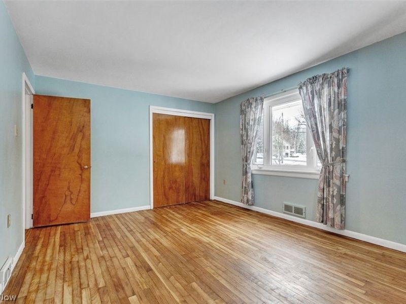 5876 Woodhill Street, Perry, OH 44077 Photo 4