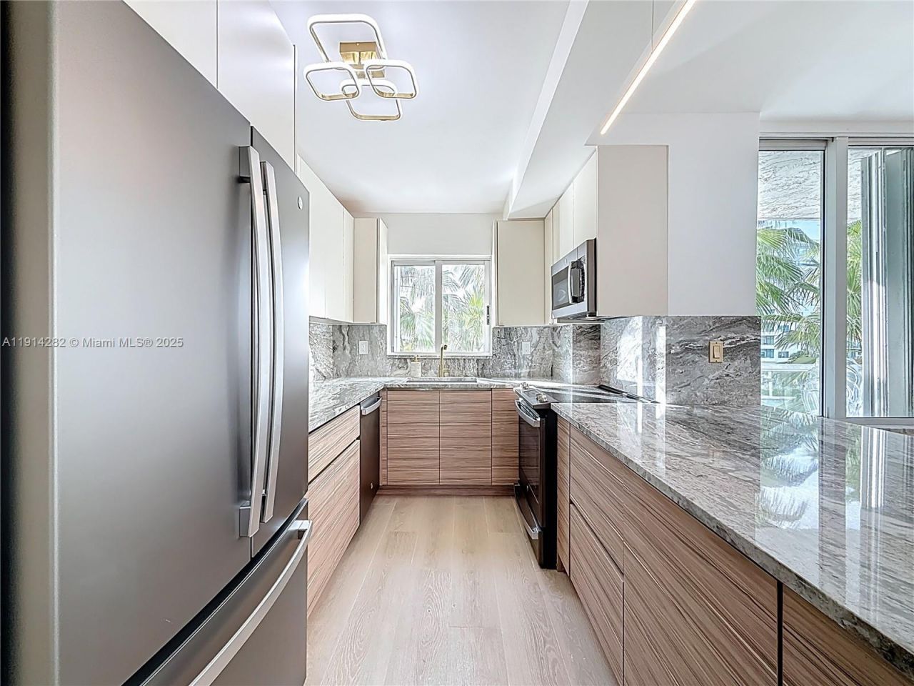 5900 Collins Ave, Unit 508, Miami Beach, FL 33140 Photo