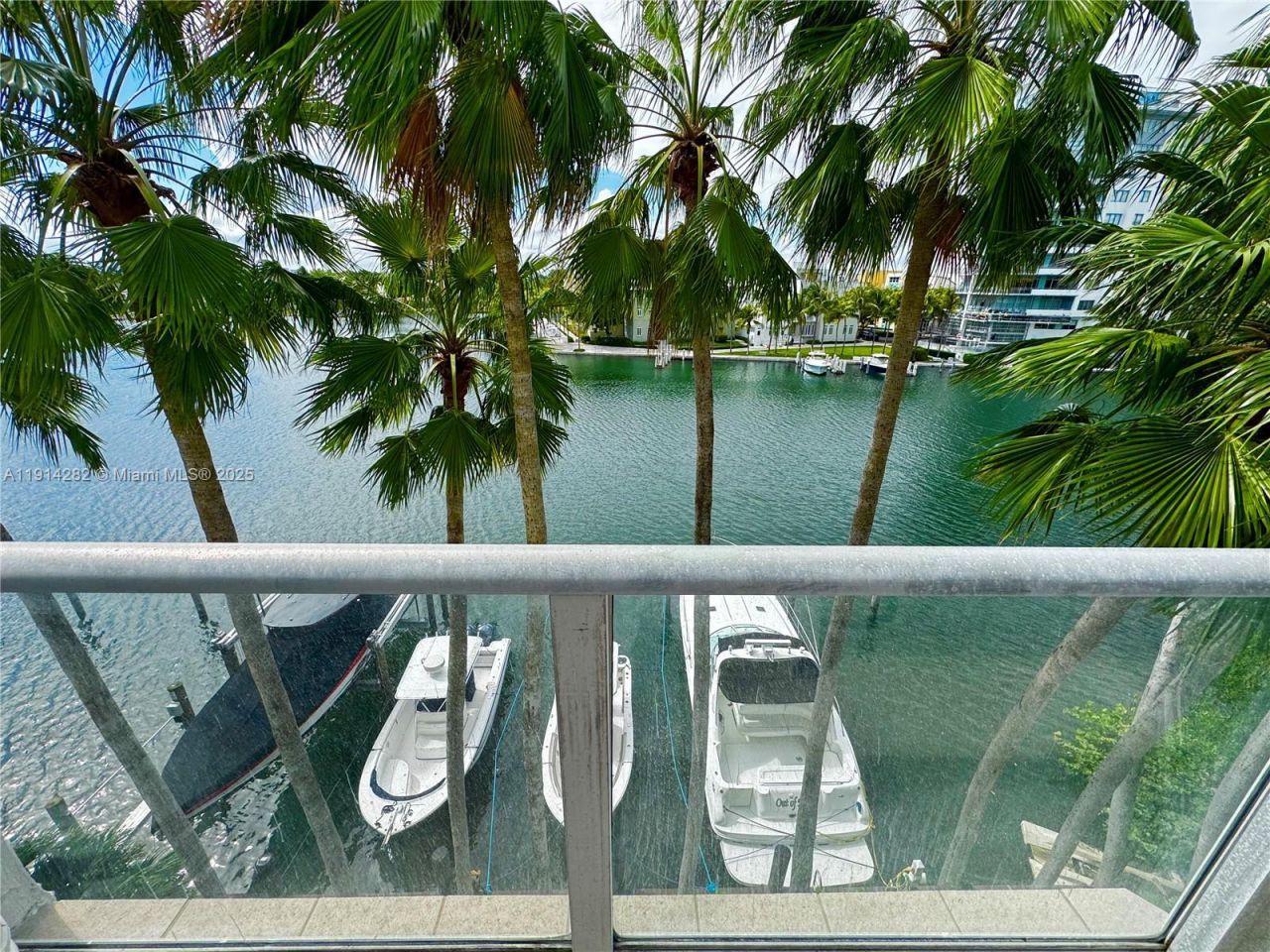 5900 Collins Ave, Unit 508, Miami Beach, FL 33140 Photo