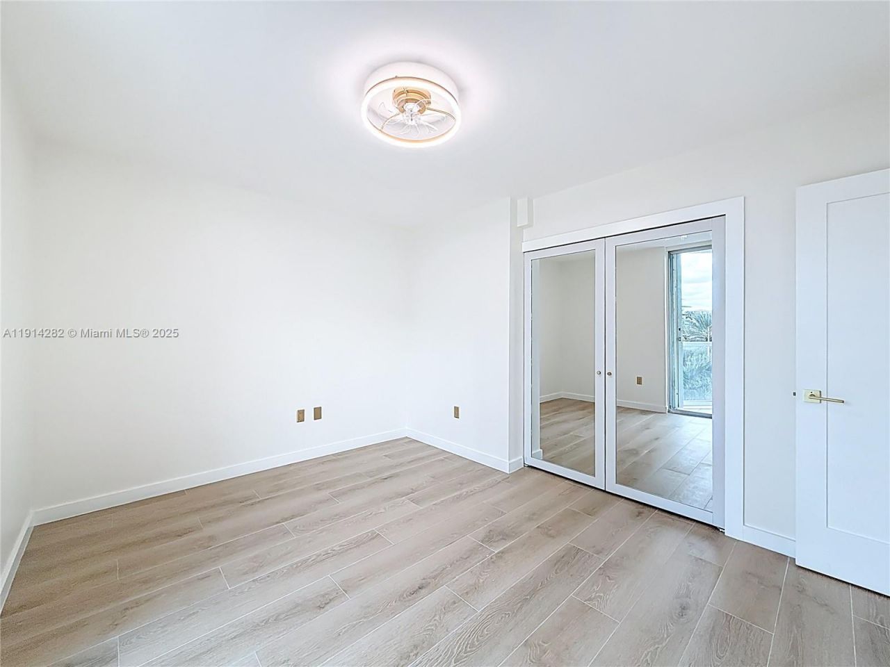 5900 Collins Ave, Unit 508, Miami Beach, FL 33140 Photo