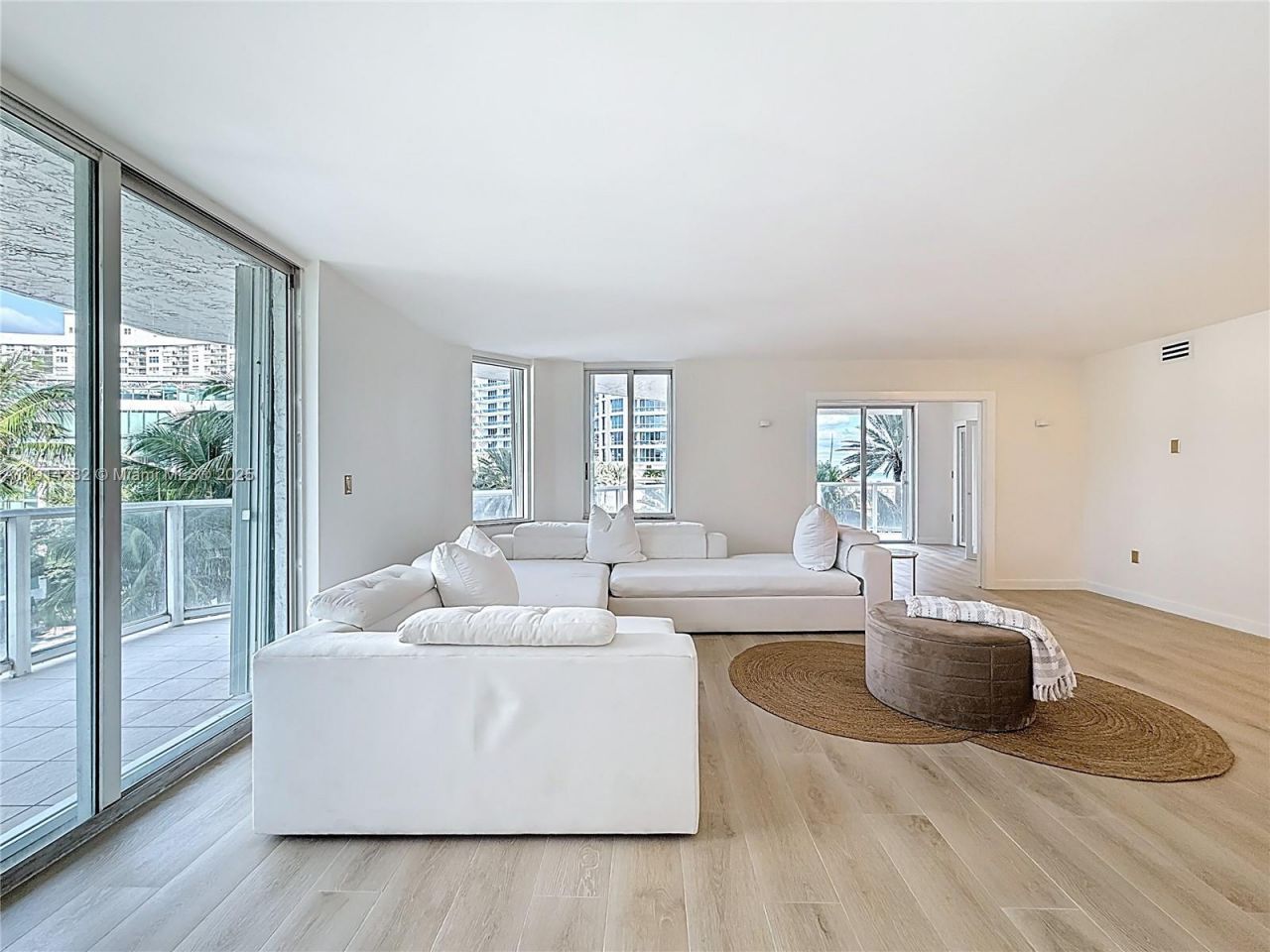 5900 Collins Ave, Unit 508, Miami Beach, FL 33140 Photo