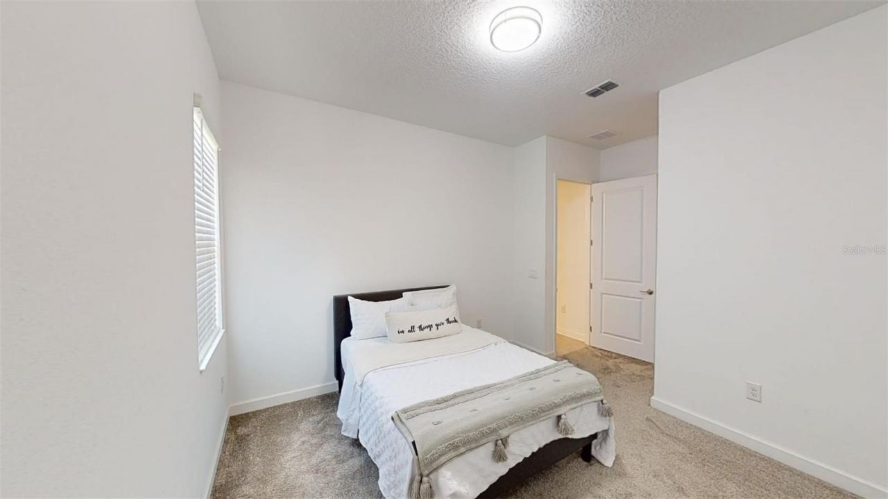 8851 Fallen Oak Drive, Davenport, FL 33896 Photo