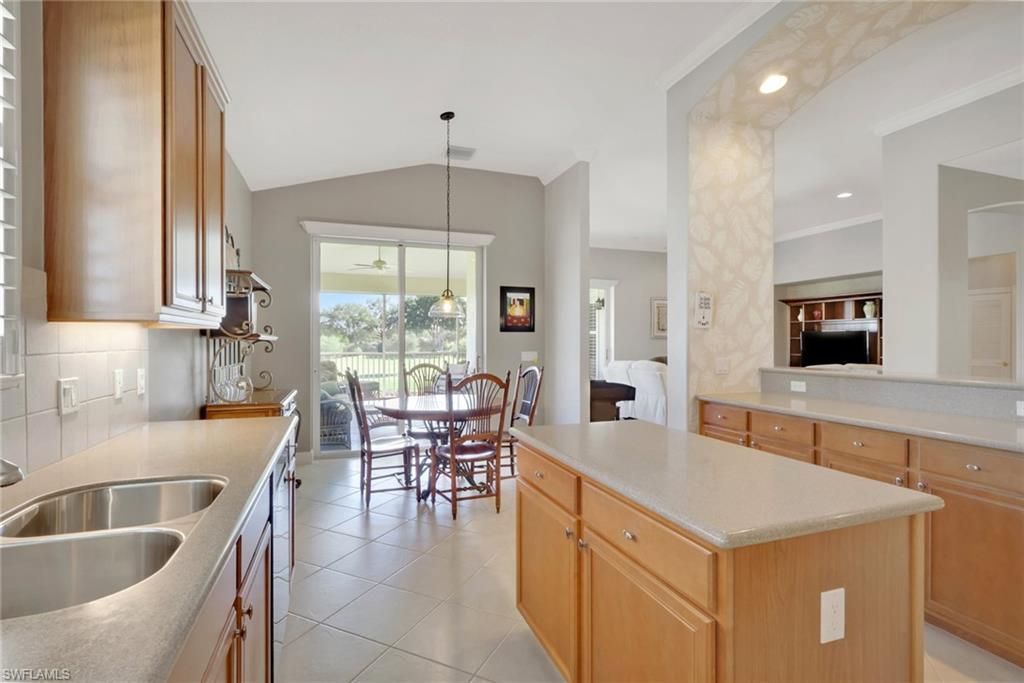 28613 San Lucas Ln, Unit 201, Bonita Springs, FL 34135 Photo