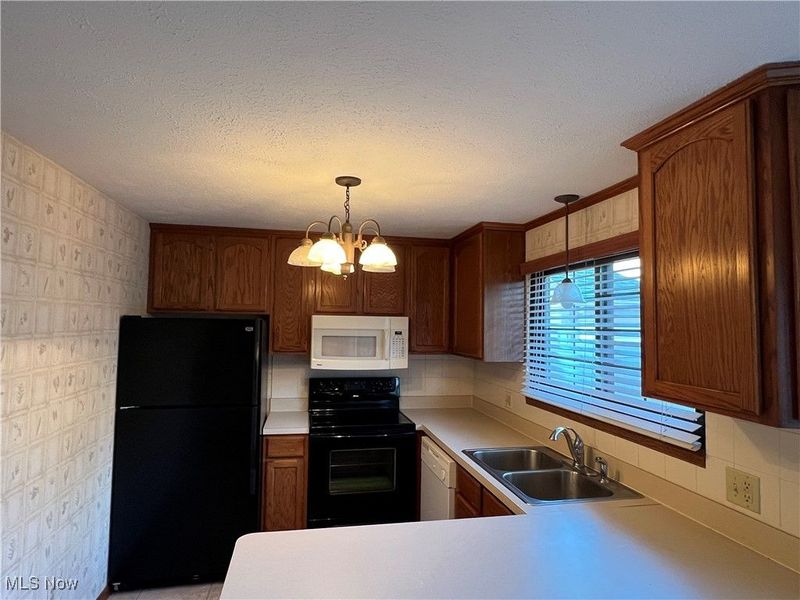 1836 Beechwood Avenue NE, North Canton, OH 44720 Photo 10