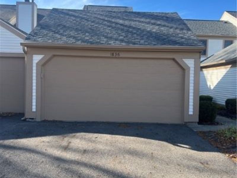 1836 Beechwood Avenue NE, North Canton, OH 44720 Photo 2