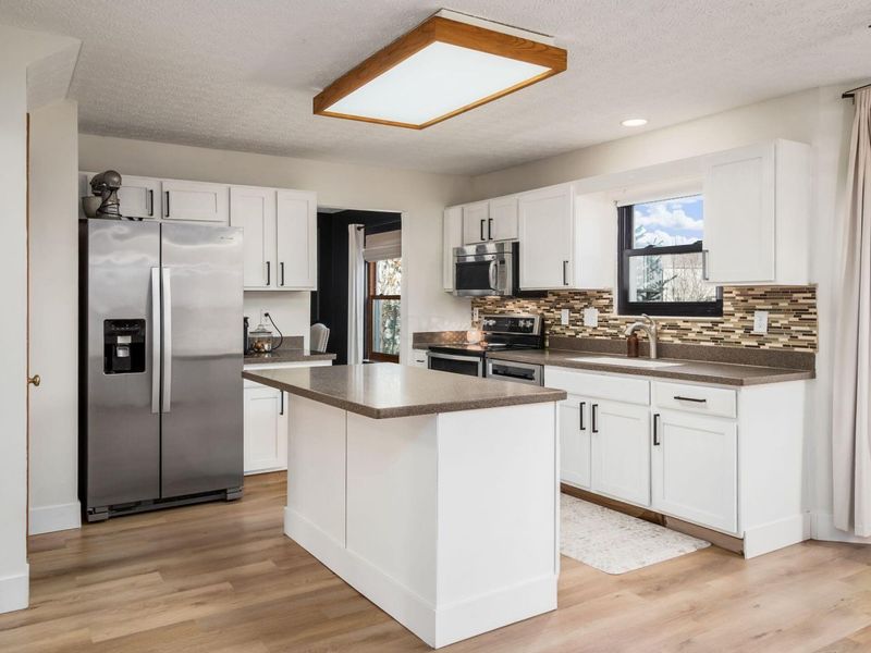 514 Restoration Drive, Marysville, OH 43040 Photo 12