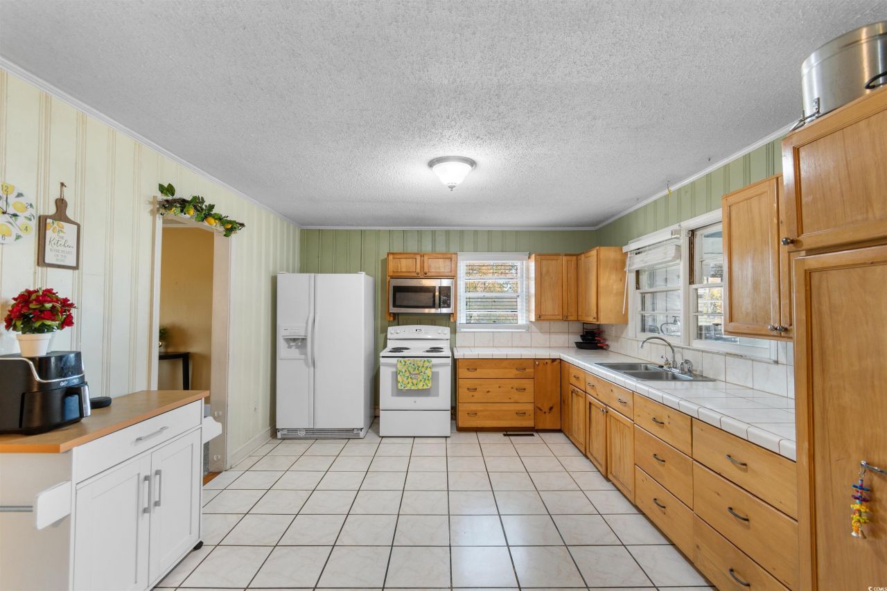 128 Highway 521 Photo 8