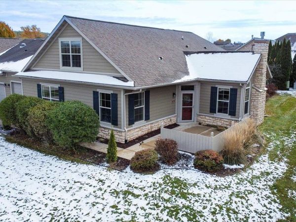 57 Pond View Way, Fitchburg, WI 53711