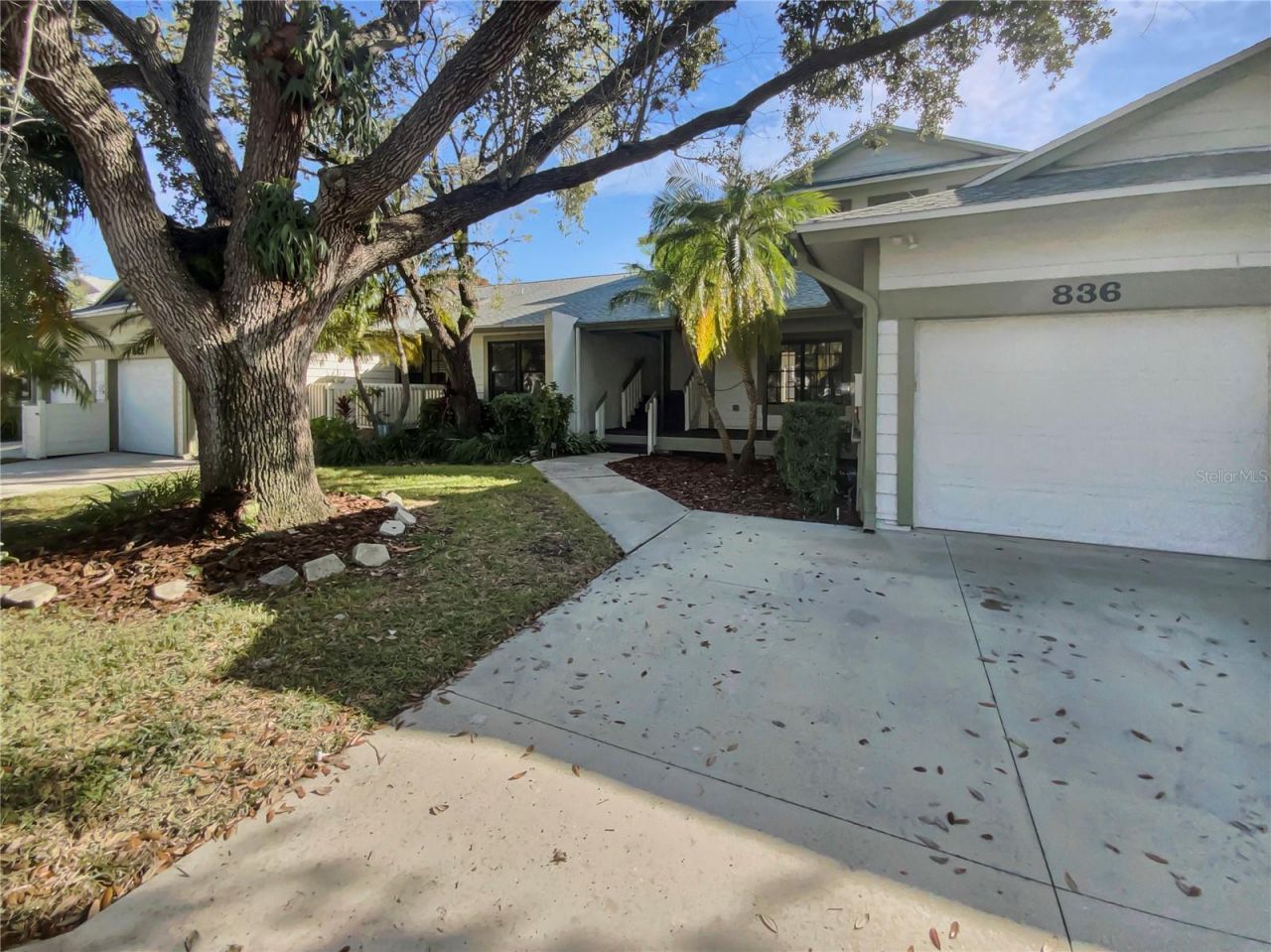 836 Amelia Court Ne, Saint Petersburg, FL 33702 Main Photo