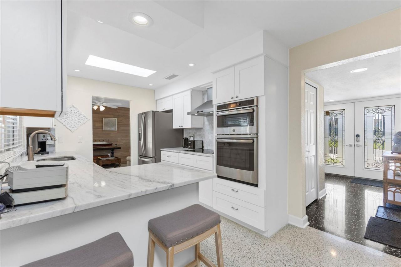 2192 Louisa Drive, Belleair Beach, FL 33786 Photo