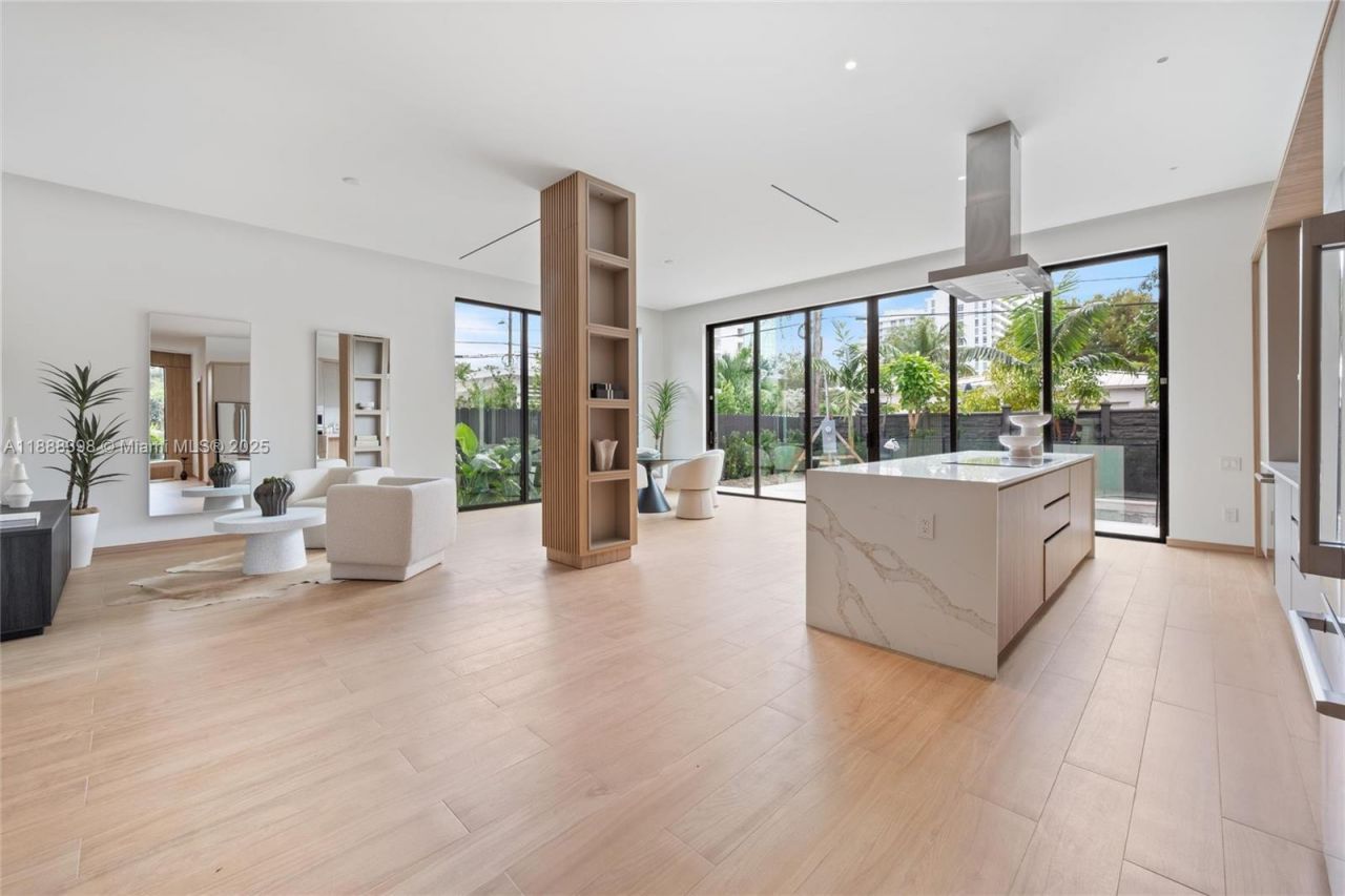 270 NE 46th St, Miami, FL 33137 Photo