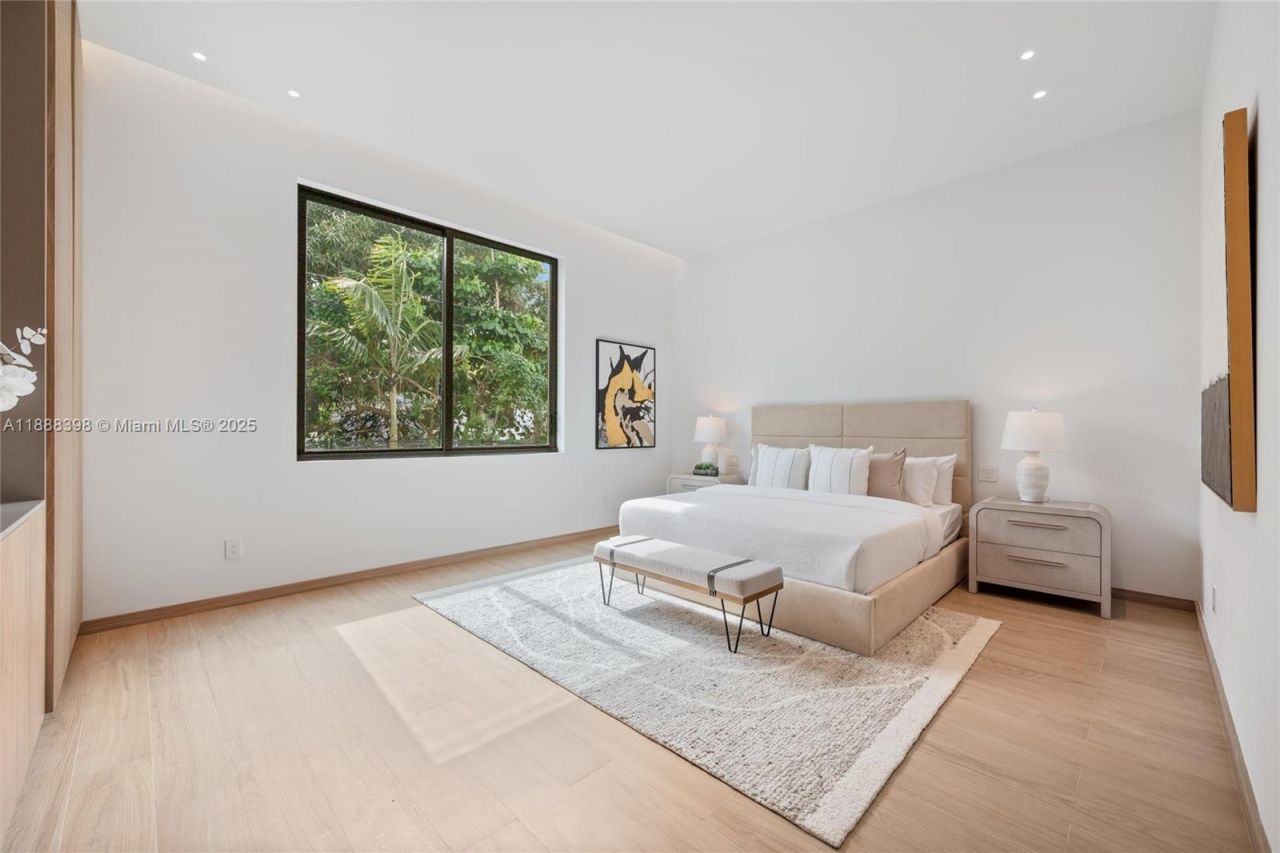 270 NE 46th St, Miami, FL 33137 Photo