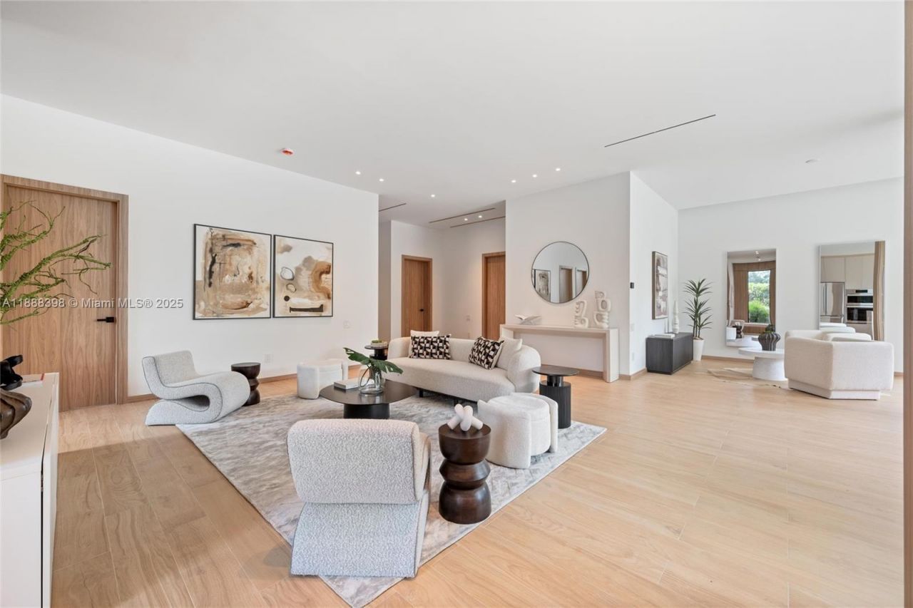 270 NE 46th St, Miami, FL 33137 Photo