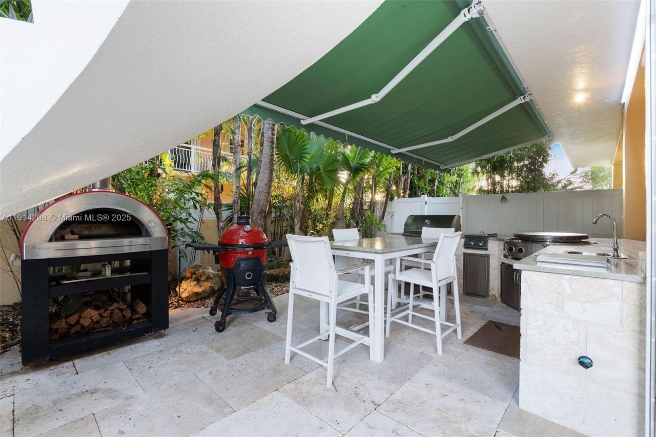 545 Ocean Cay Dr, Key Largo, FL 33037 Photo