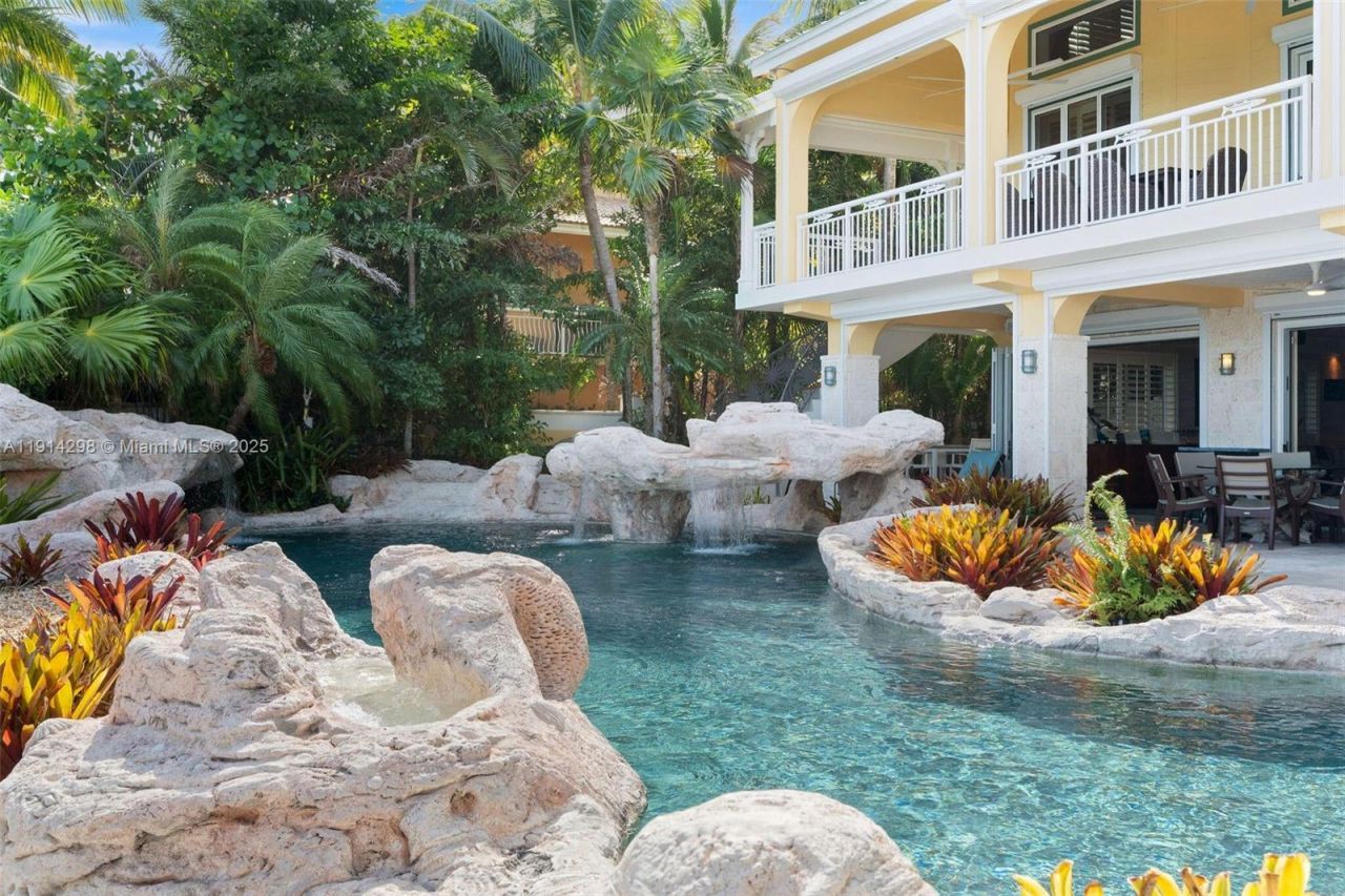 545 Ocean Cay Dr, Key Largo, FL 33037 Photo