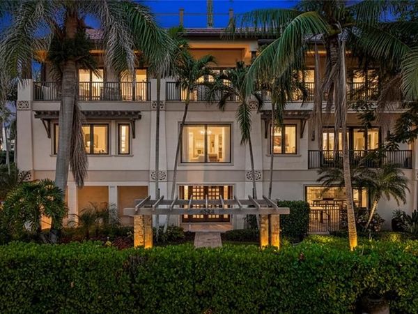 1441 Gulf Shore BLVD S, NAPLES, FL 34102