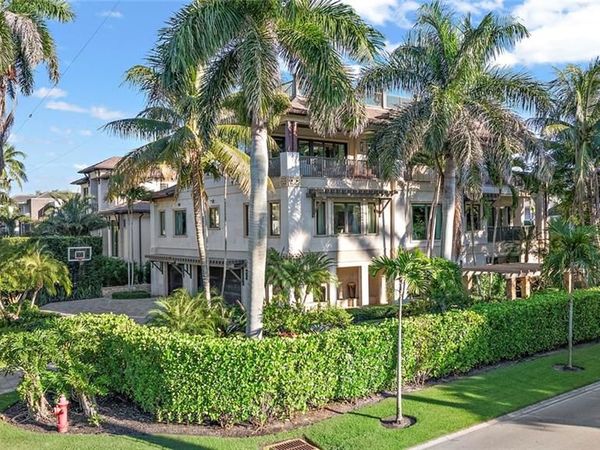 1441 Gulf Shore BLVD S, NAPLES, FL 34102