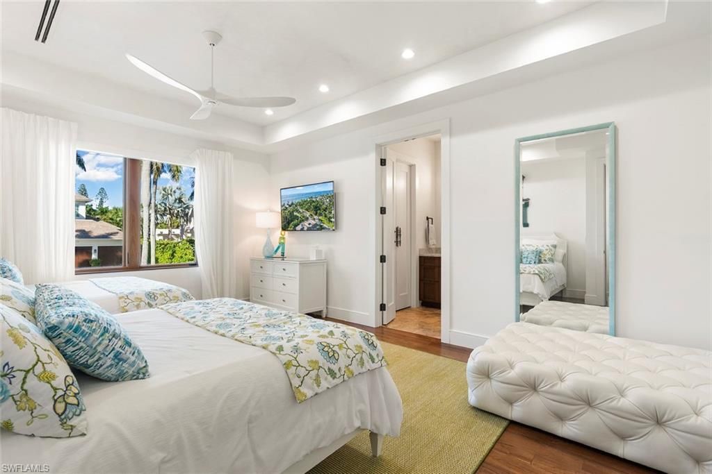 1441 Gulf Shore Blvd S, Naples, FL 34102 Photo