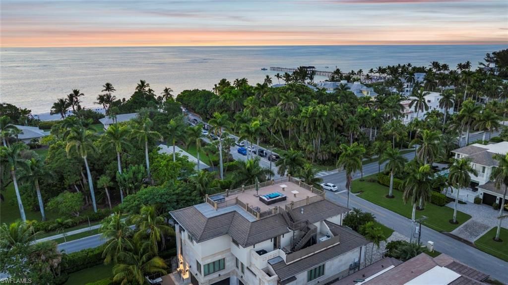 1441 Gulf Shore Blvd S, Naples, FL 34102 Photo