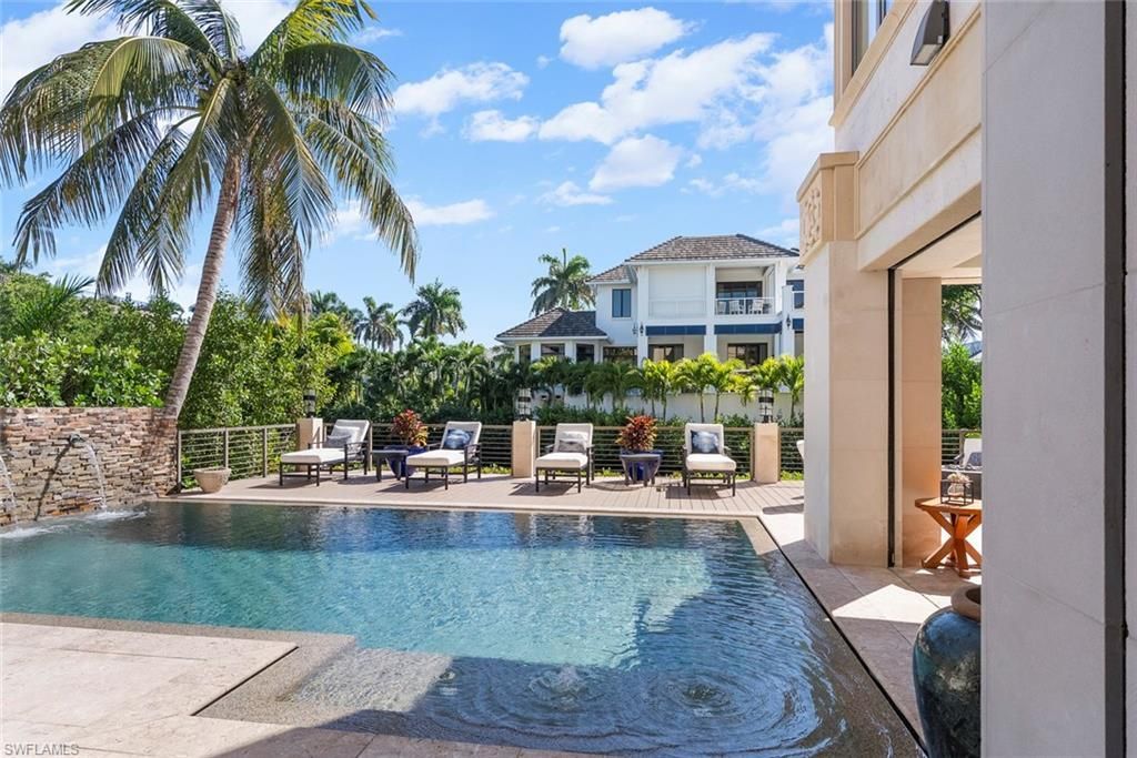 1441 Gulf Shore Blvd S, Naples, FL 34102 Photo