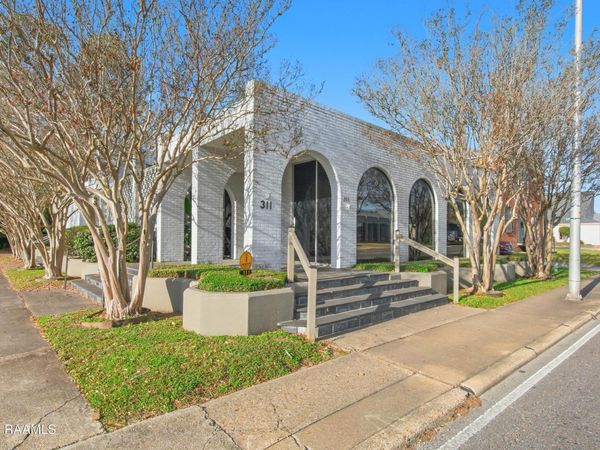 311 W University Avenue , Lafayette, LA 70501