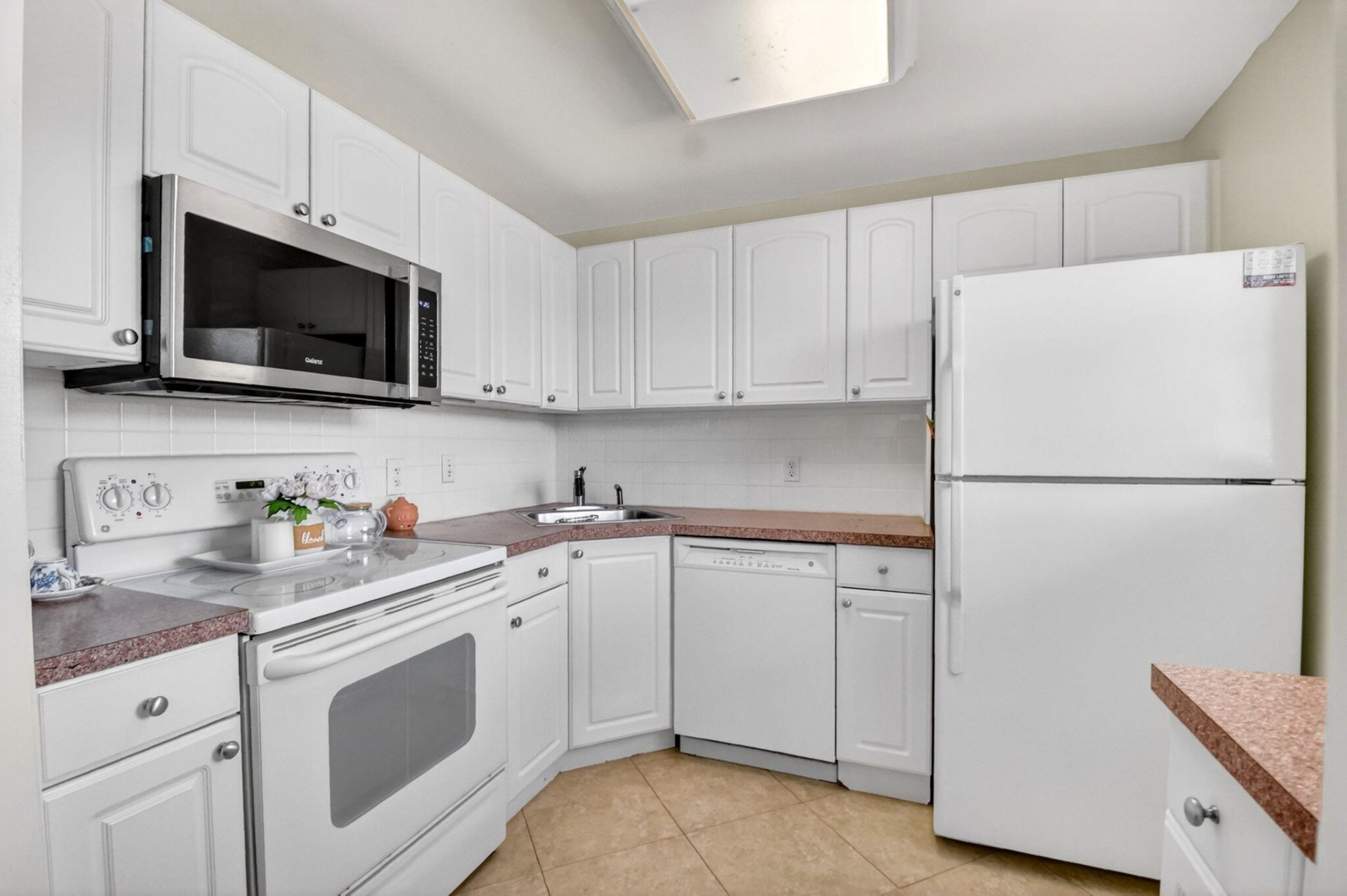 2182 NE 1st Way, Unit 202, Boynton Beach, FL 33435 Photo