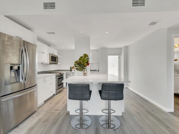 2840 N Ocean Boulevard, Unit 308, Fort Lauderdale, FL 33308