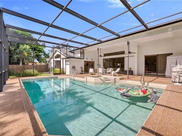 28200 Winthrop CIR, BONITA SPRINGS, FL 34134