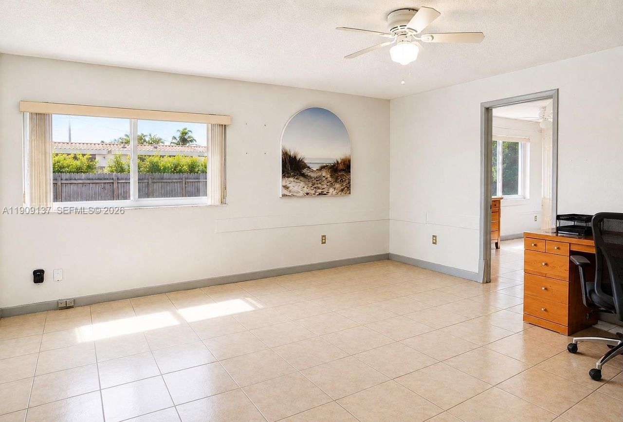 17902 NW 81st Ct, Hialeah, FL 33015 Photo