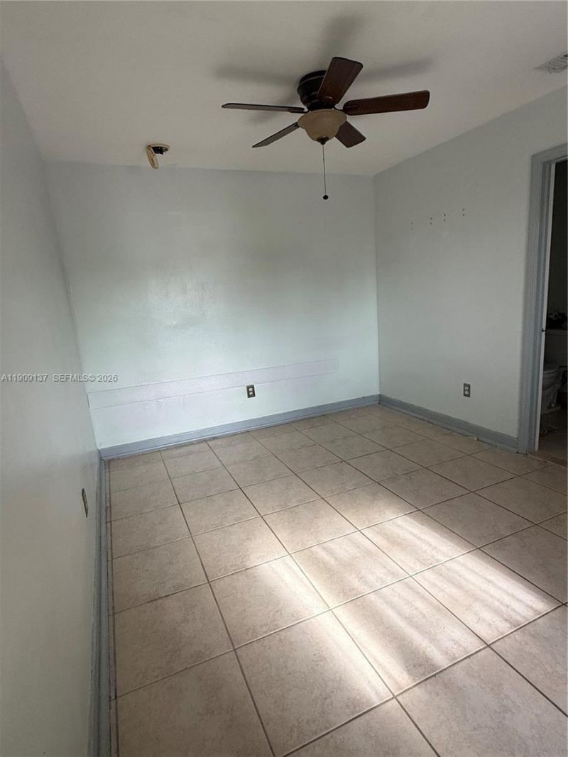 17902 NW 81st Ct, Hialeah, FL 33015 Photo