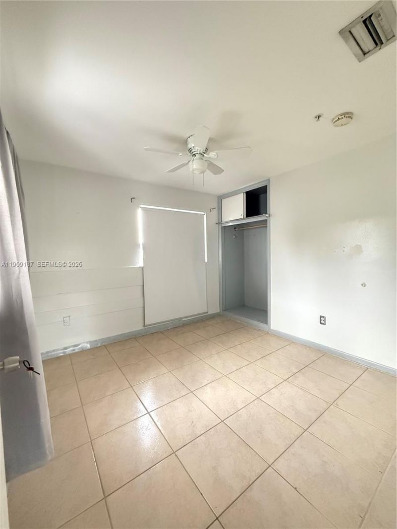 17902 NW 81st Ct, Hialeah, FL 33015 Photo