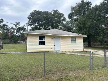 3426 1/2 Luke St, Pensacola, FL 32505