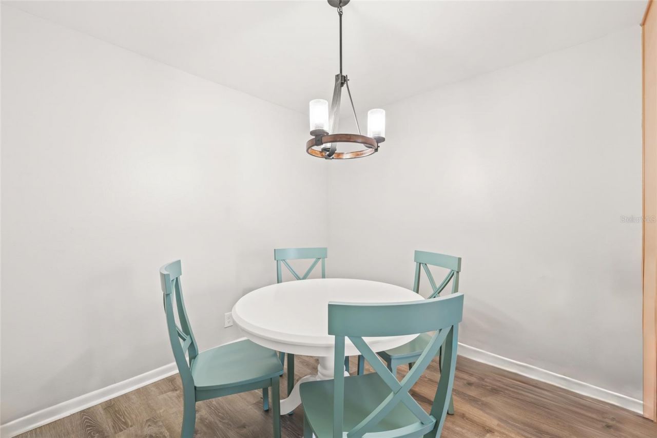 3267 39th Street S, Unit B, Saint Petersburg, FL 33711 Photo